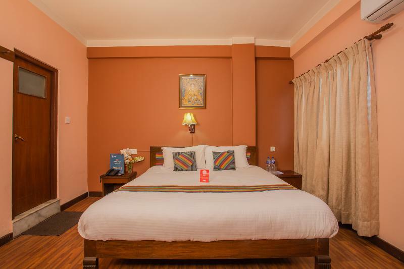 Kathmandu Embassy Hotel Екстер'єр фото